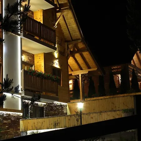 天然木别墅酒店 兹拉蒂博尔