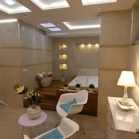 天然木别墅酒店 * 兹拉蒂博尔